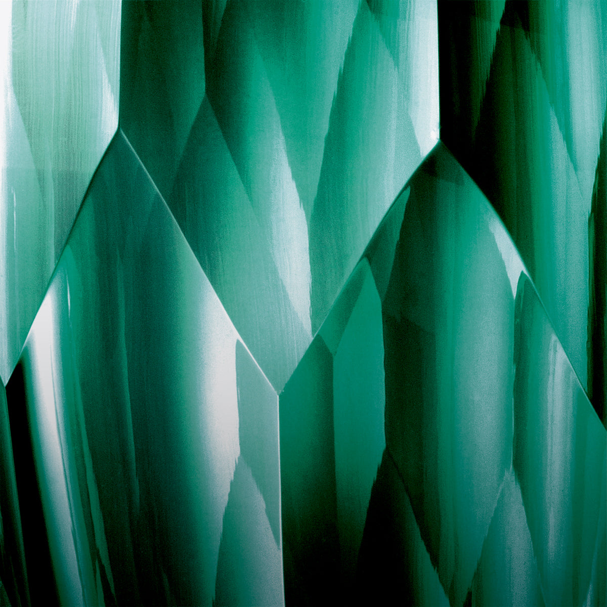 Hand-Cut Glass Vase Marquis | Eichholtz Miami