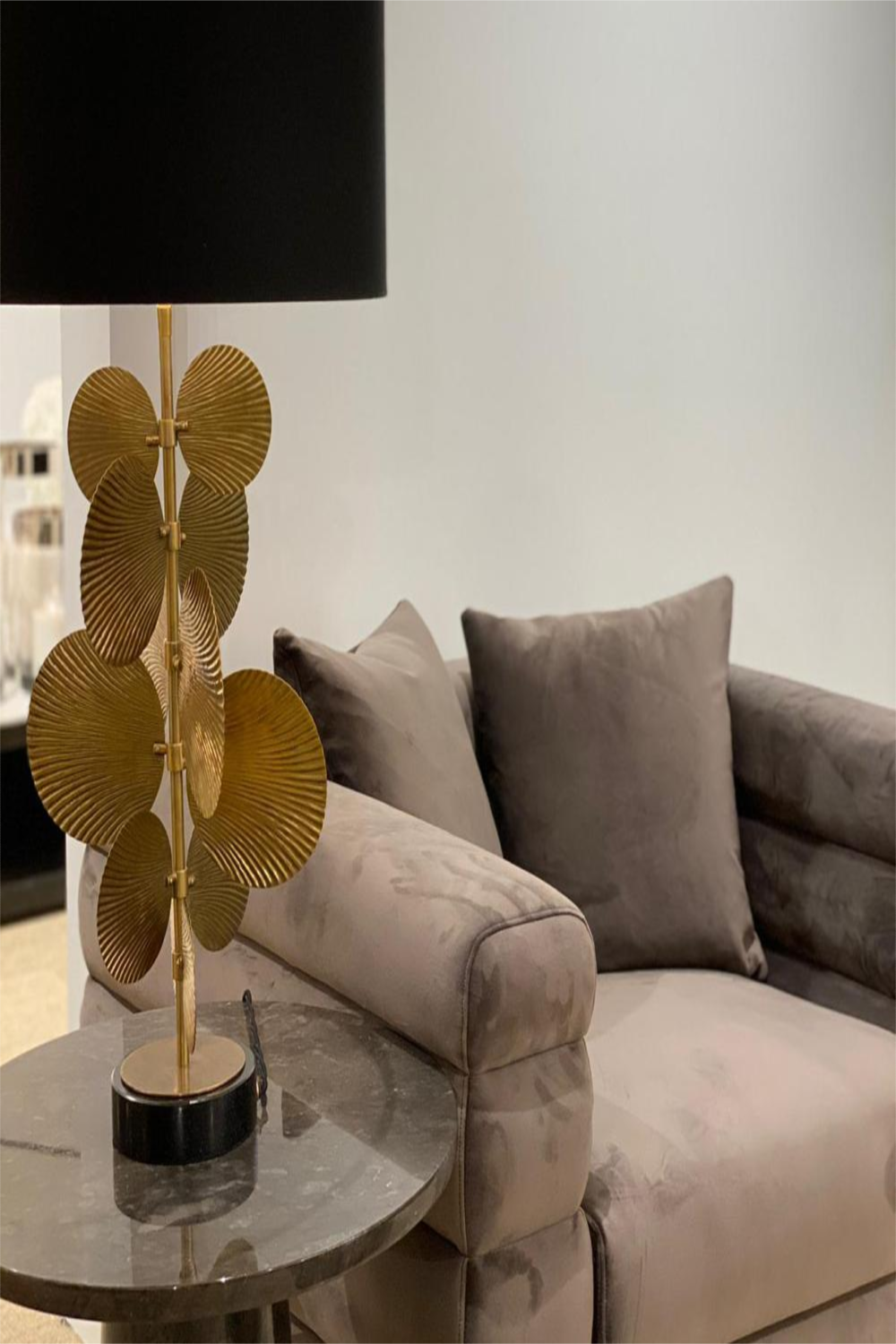 Upholstered Armchair York | Eichholtz Miami