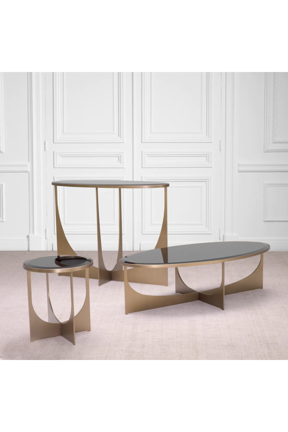 Oval Console Table Elegance | Eichholtz Miami