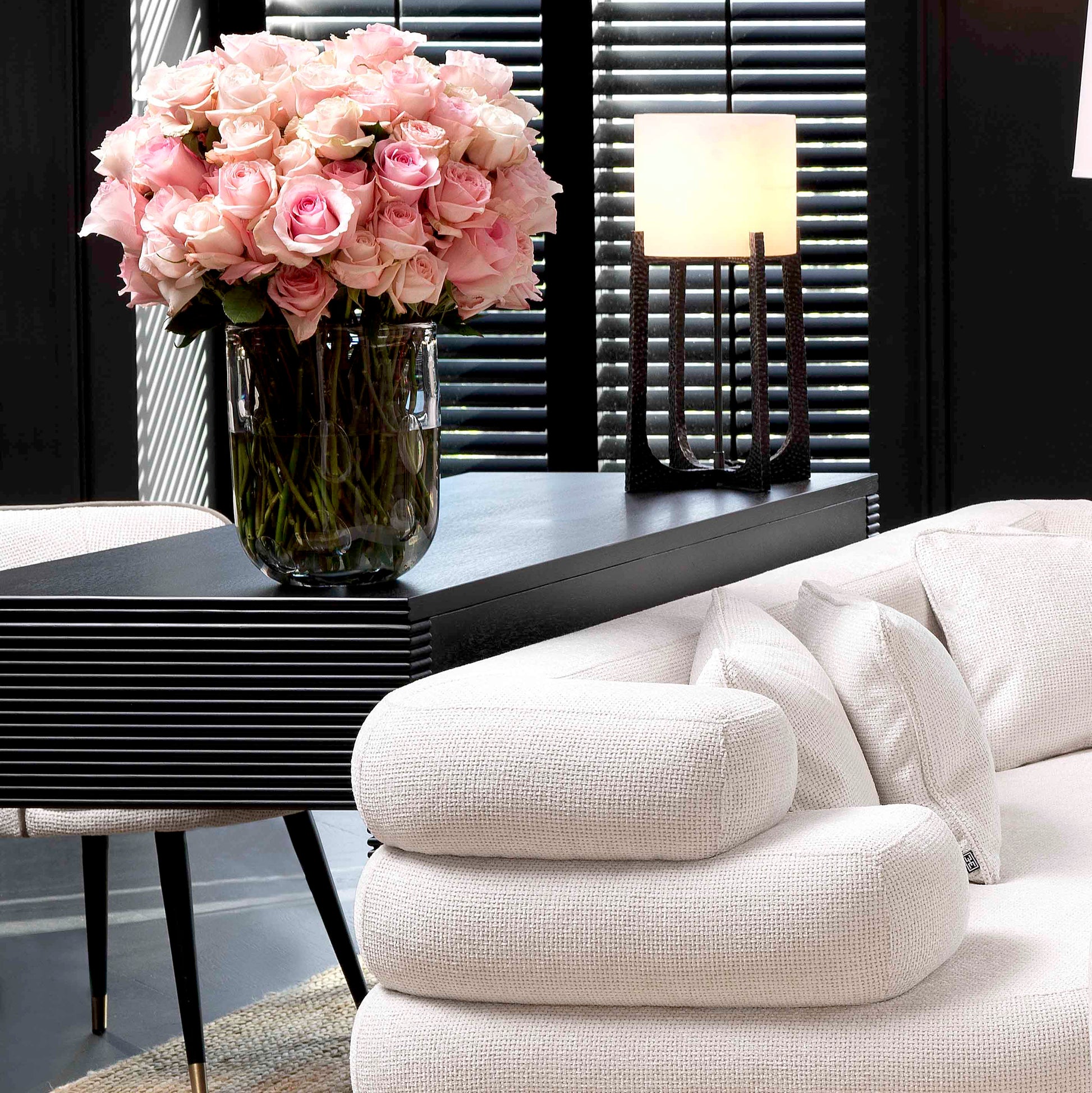 Framed Alabaster Table Lamp Fraser | Eichholtz Miami