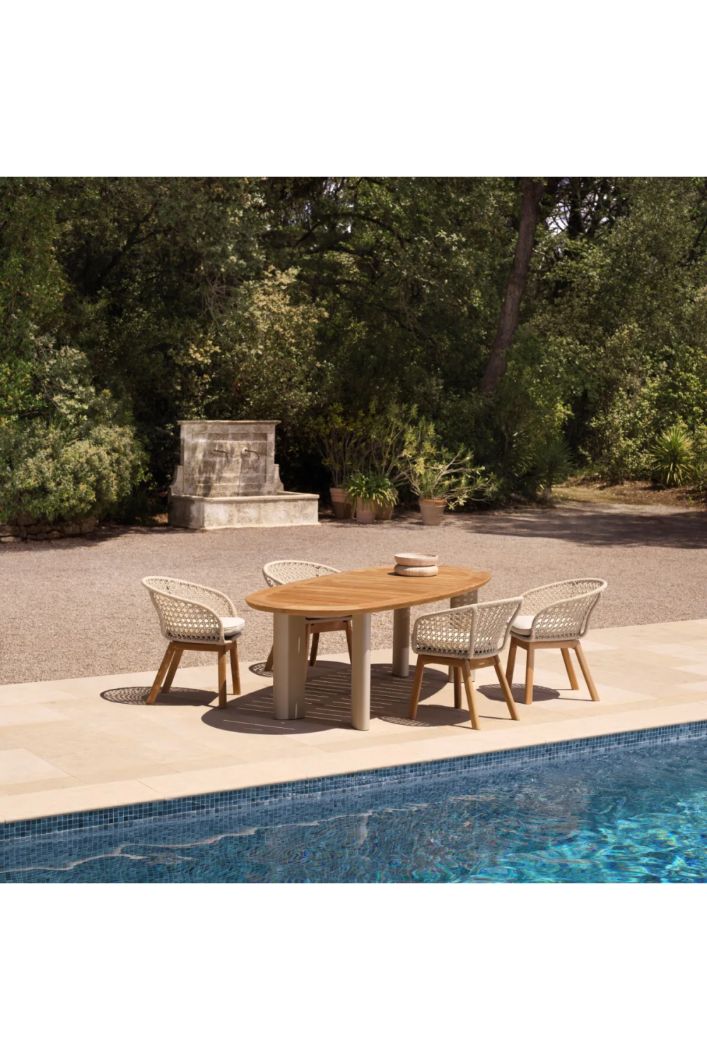Outdoor Dining Table Free Form | Eichholtz Miami