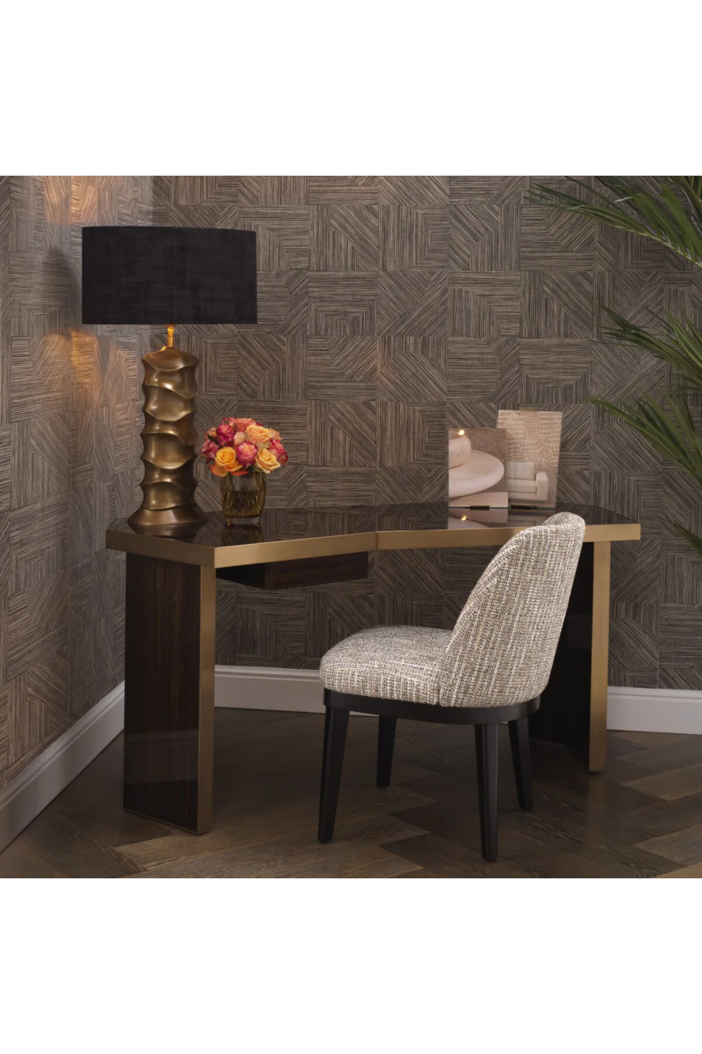 Free-Form Wooden Desk Xenon | Eichholtz Miami