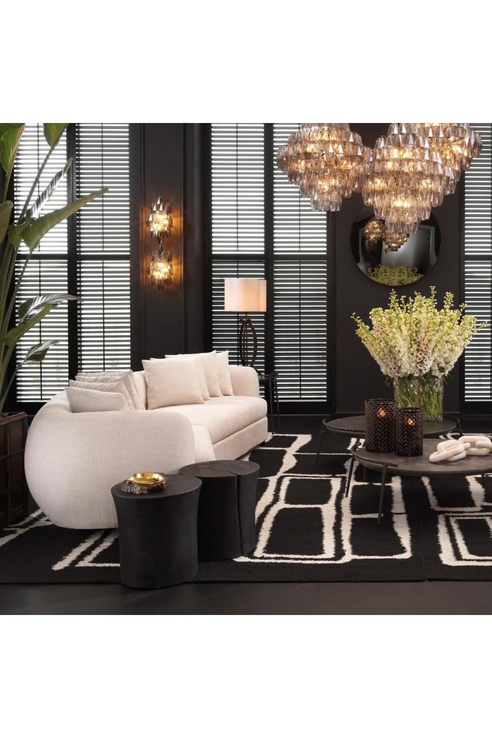 Black Suar Side Table Osias | Eichholtz Miami