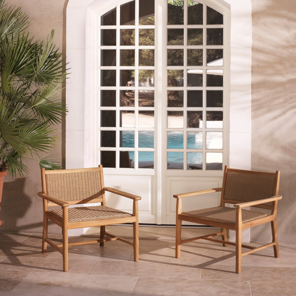 Teak Outdoor Lounge Chair Pivetti | Eichholtz Miami