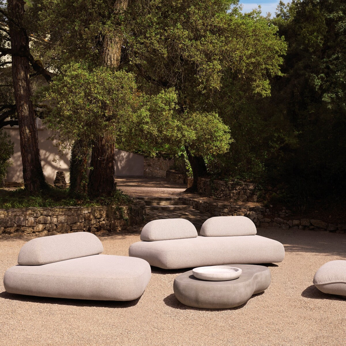 Bean Shaped Outdoor Coffee Table Prime | Eichholtz Miami
