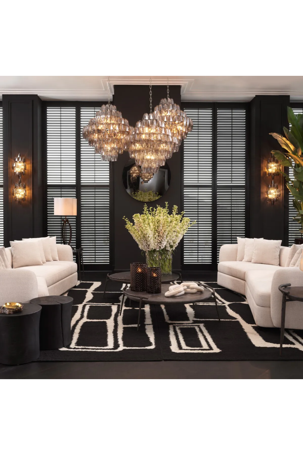 Geometric Patterned Wool Carpet 6'5" x 10' Vava | Eichholtz Miami