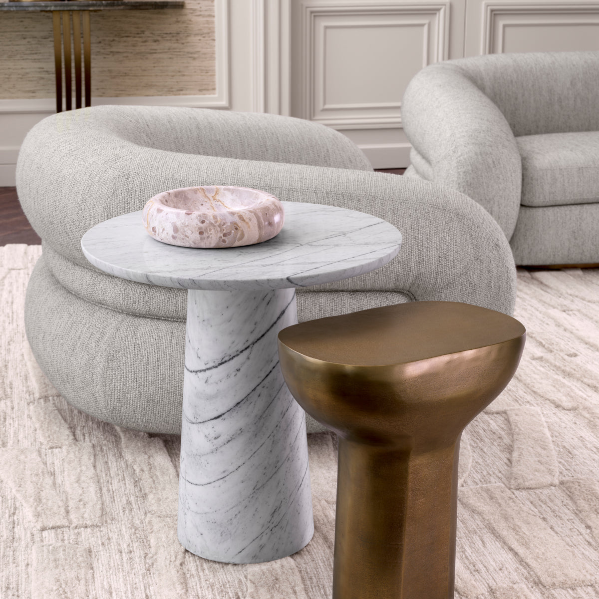 Brass Oval Side Table Cremona | Eichholtz Miami
