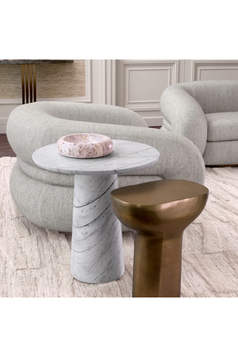 Brass Oval Side Table Cremona | Eichholtz Miami