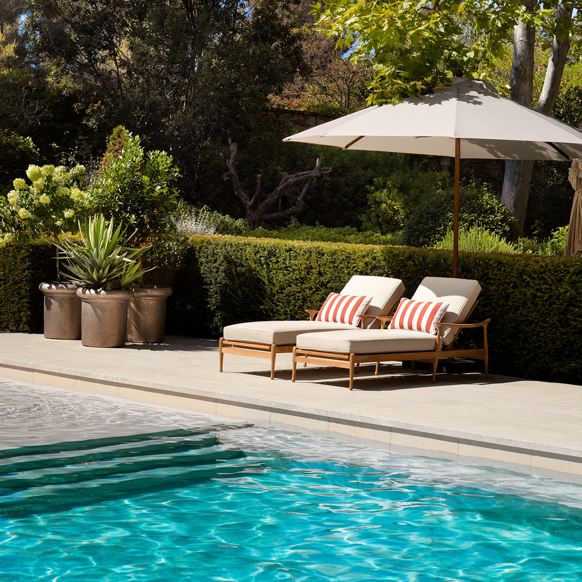 Natural Teak Outdoor Daybed Manzo | Eichholtz Miami