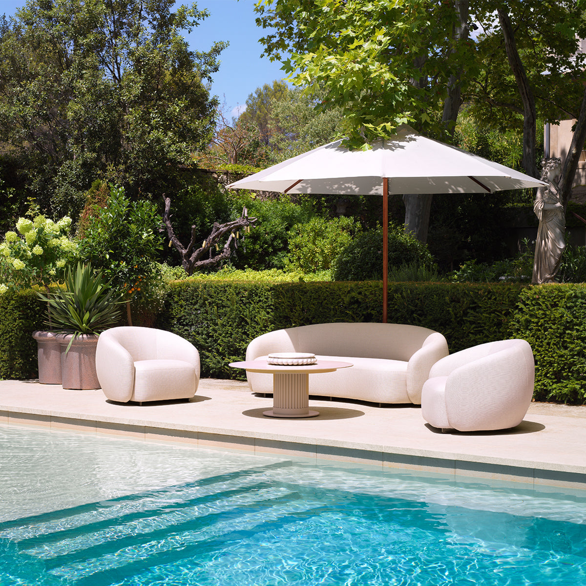 Upholstered Curved Sofa L Björn | Eichholtz Miami