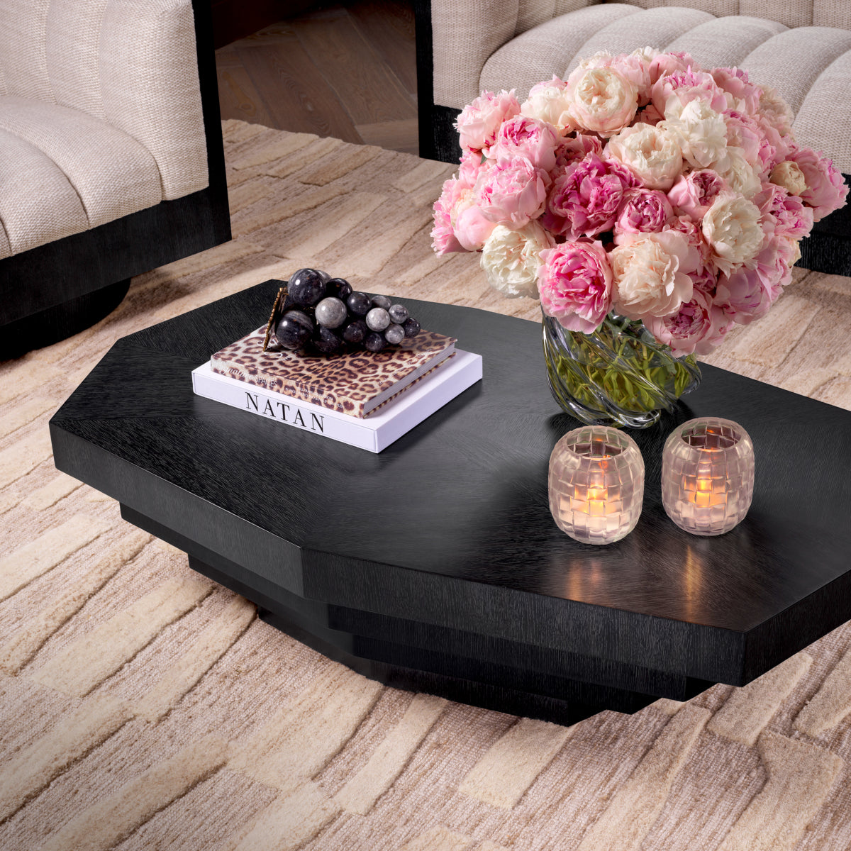 Oak Geometrical Coffee Table Vezio | Eichholtz Miami