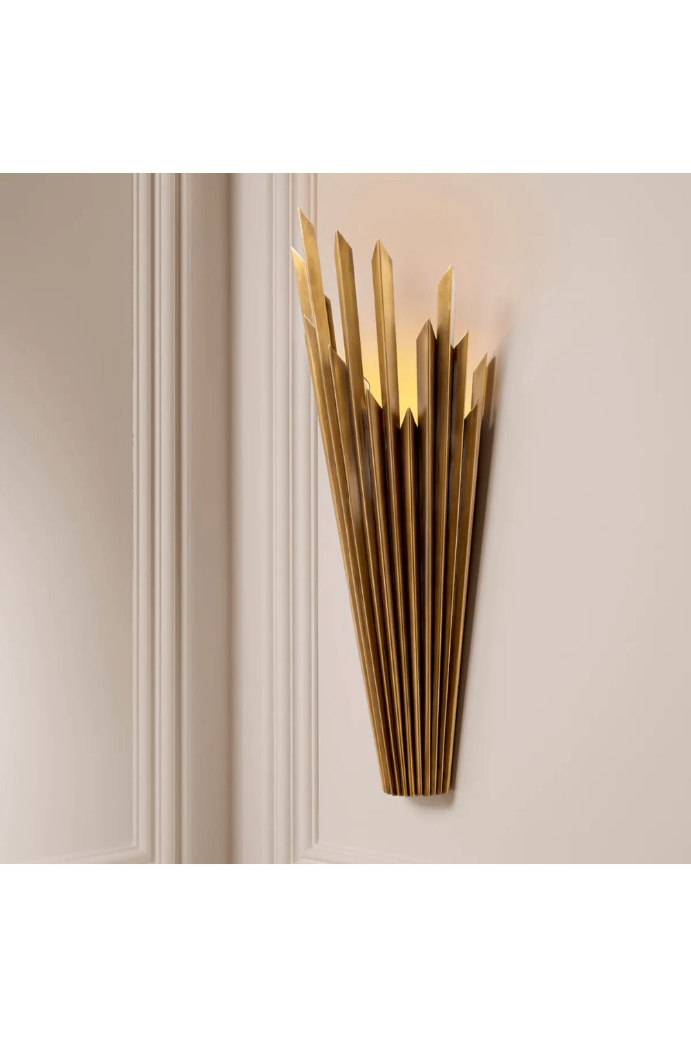 Vintage Brass Wall Lamp Celestia | Eichholtz Miami