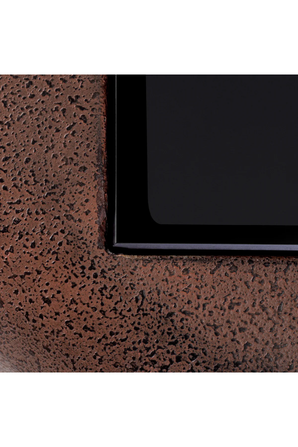 Oxidized Aluminum Side Table Quentin | Eichholtz Miami