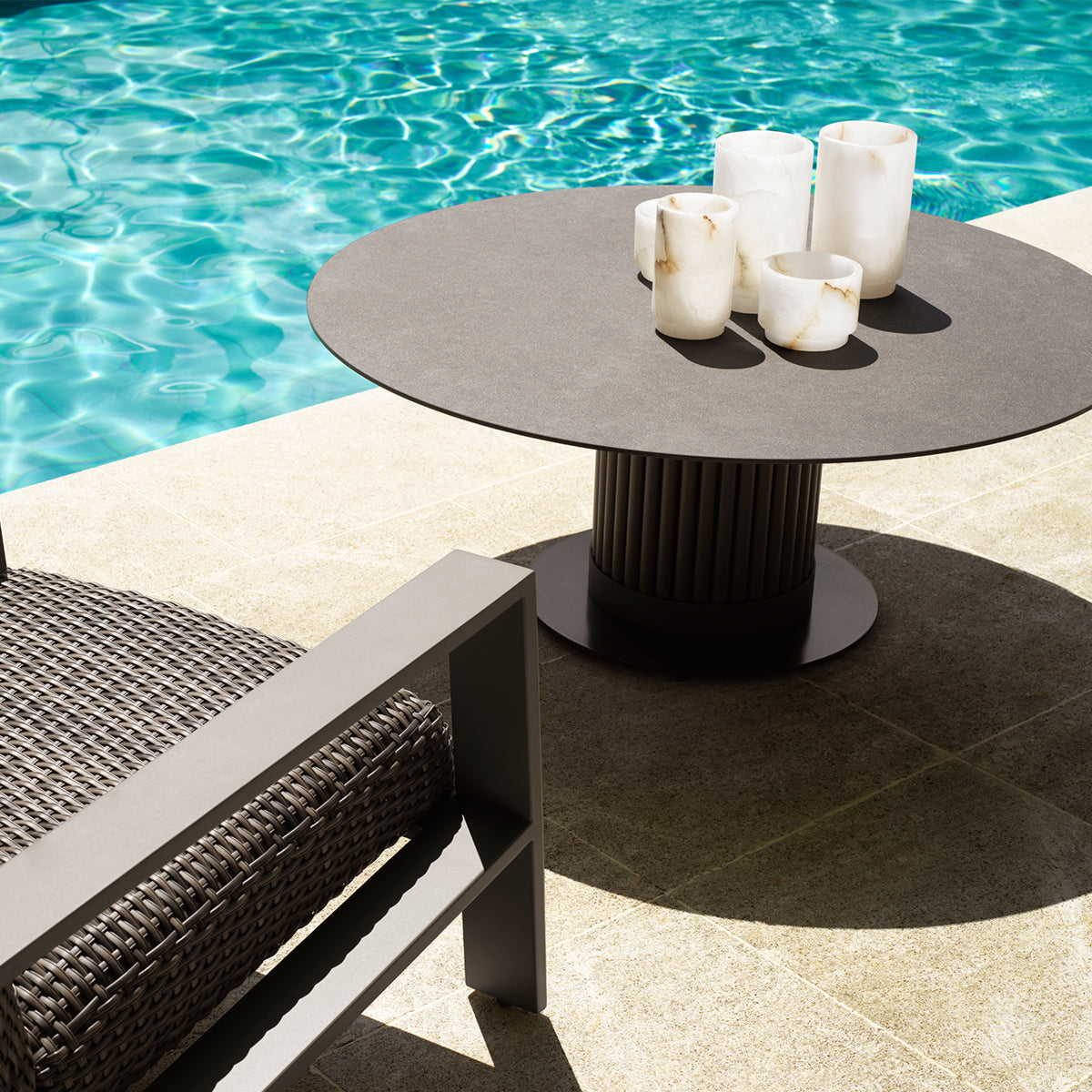 Outdoor Coffee Table Volterra Round | Eichholtz Miami