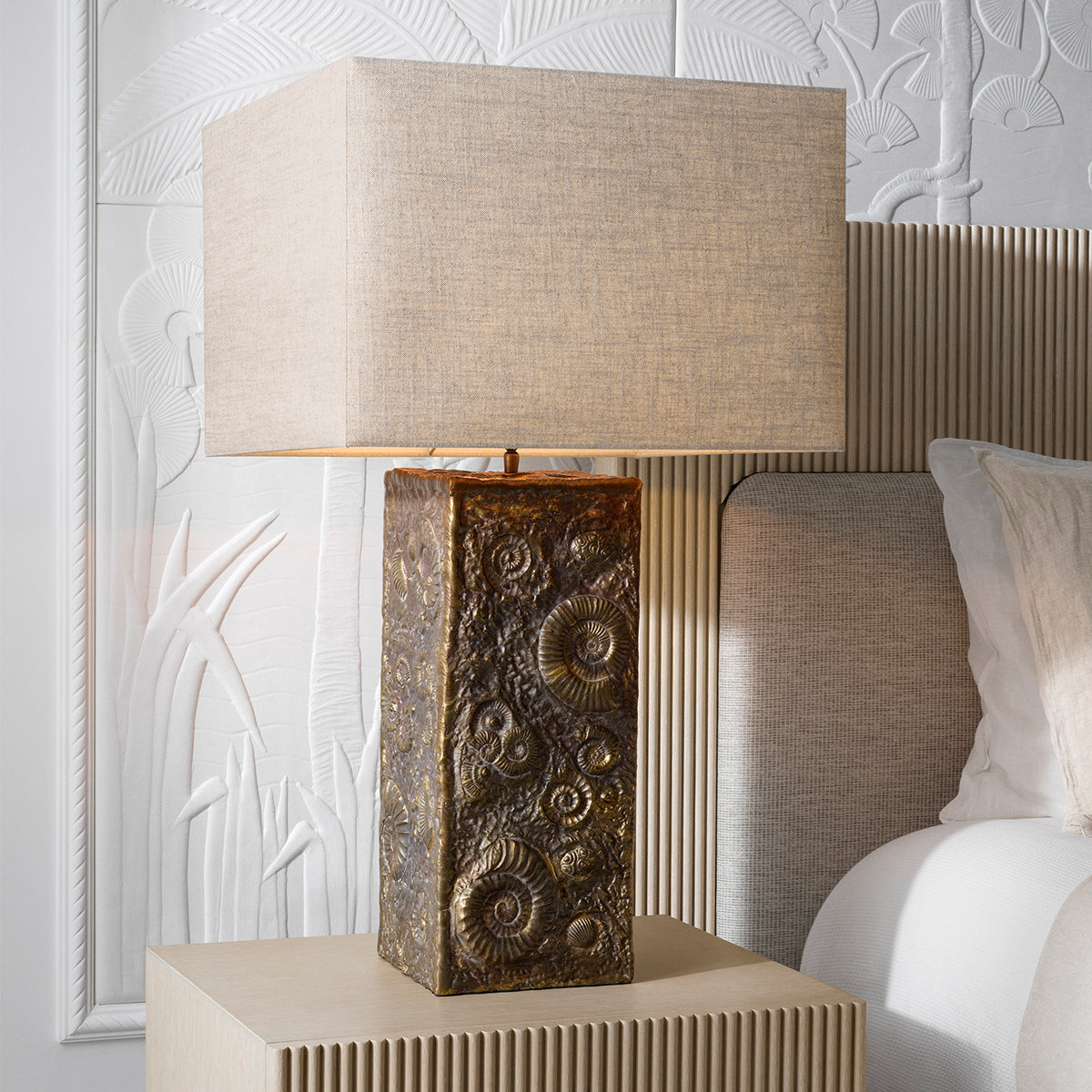 Brass Table Lamp Kamari | Eichholtz Miami