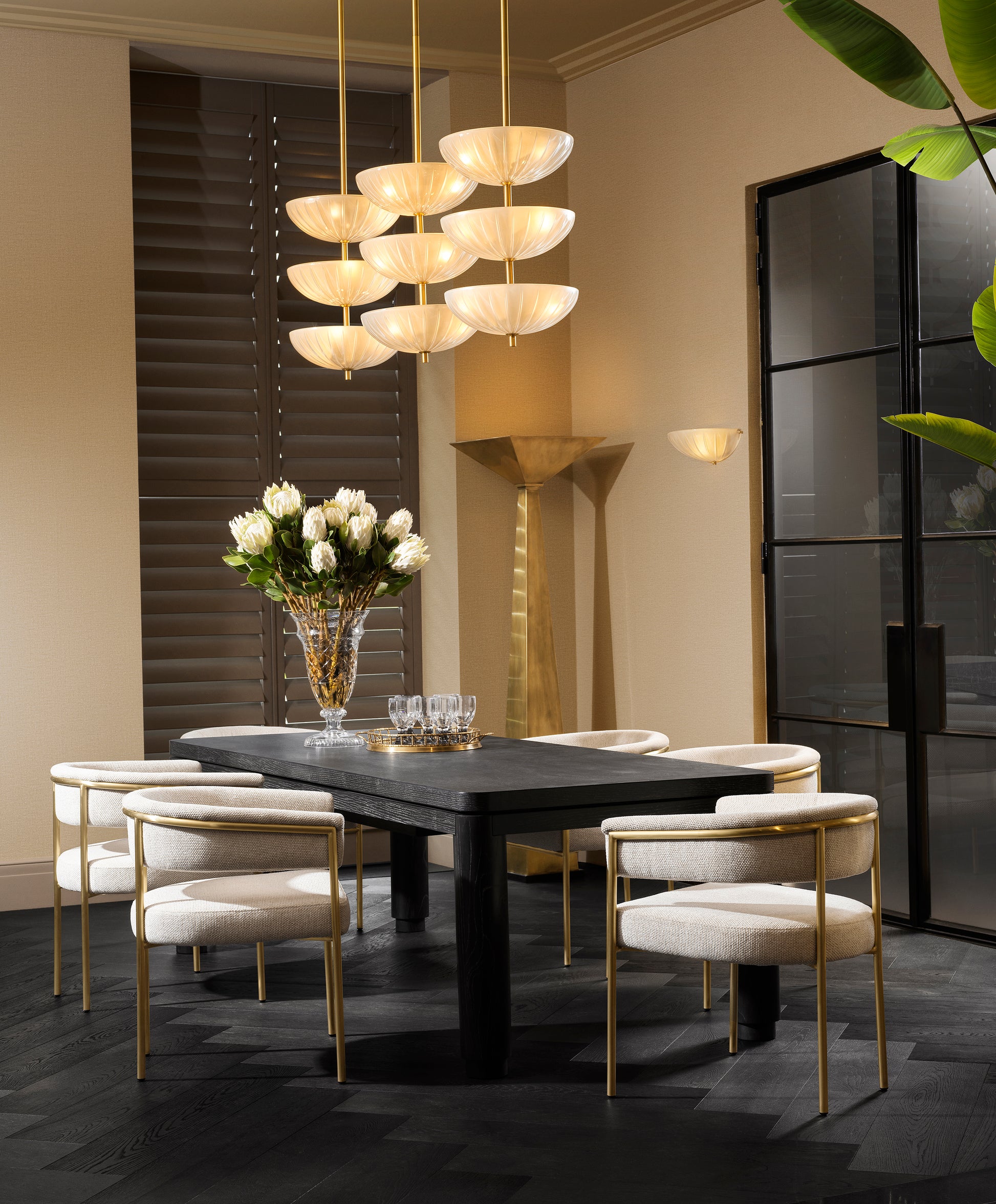 Scalloped Frosted Glass Chandelier Maranello | Eichholtz Miami