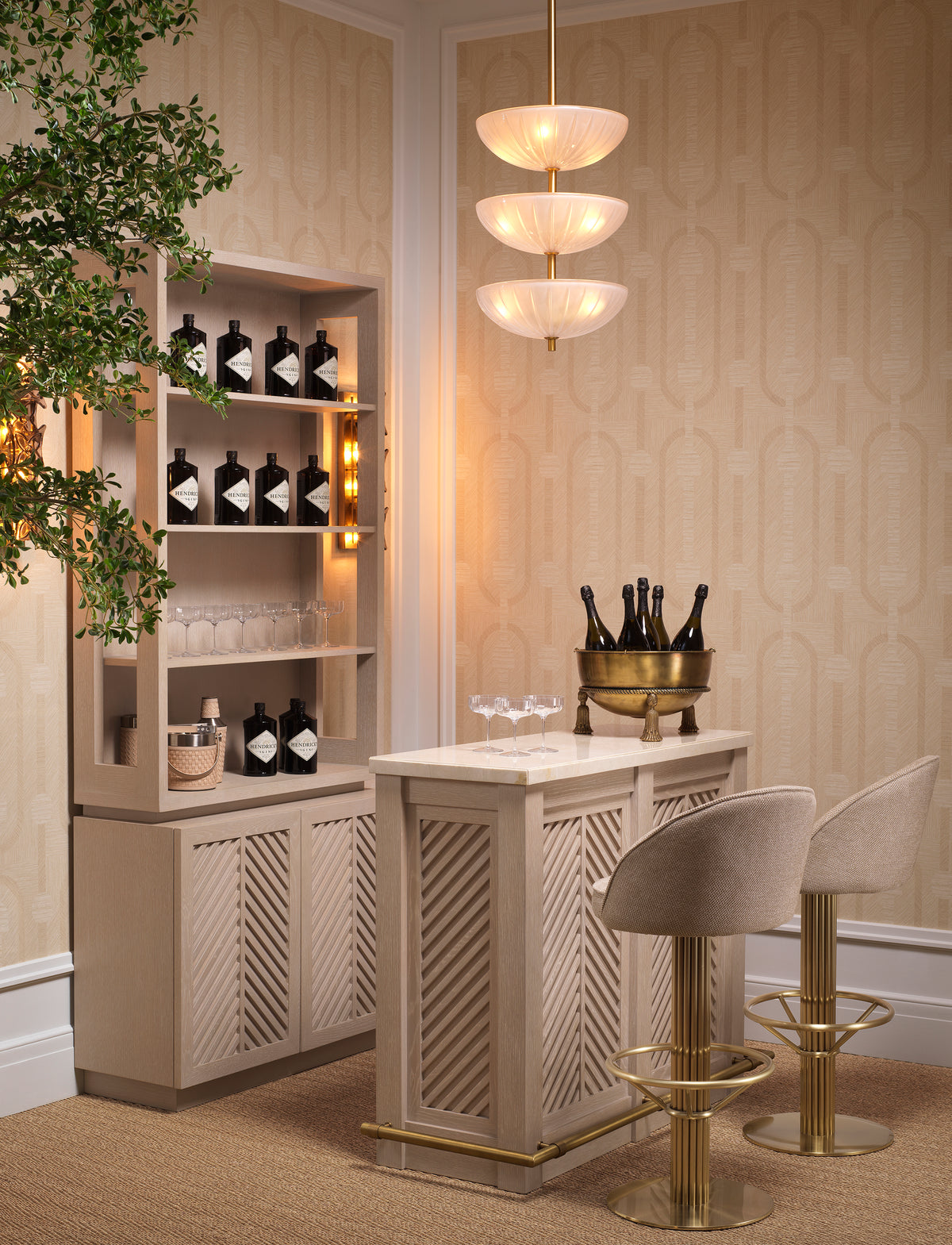 Scalloped Frosted Glass Chandelier Maranello | Eichholtz Miami
