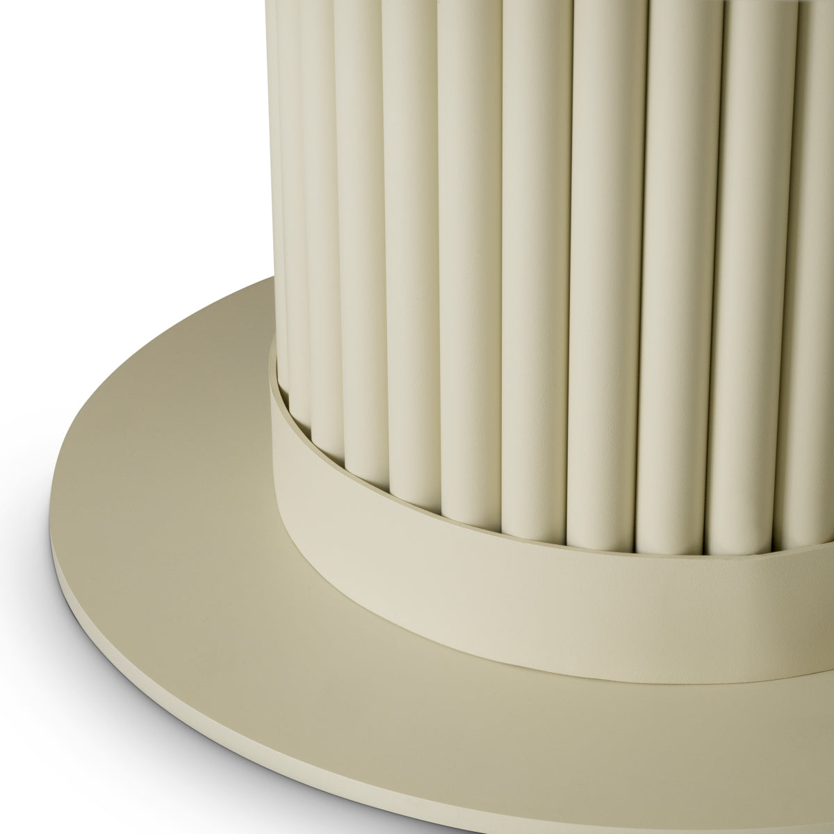 Outdoor Coffee Table Volterra Round | Eichholtz Miami