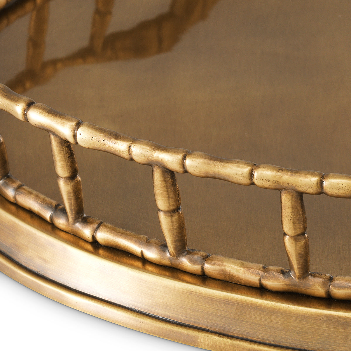 Round Vintage Brass Tray Fairgrove | Eichholtz Miami