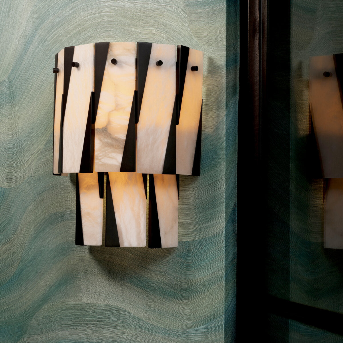 Tiered Alabaster Wall Lamp Rivington | Eichholtz Miami