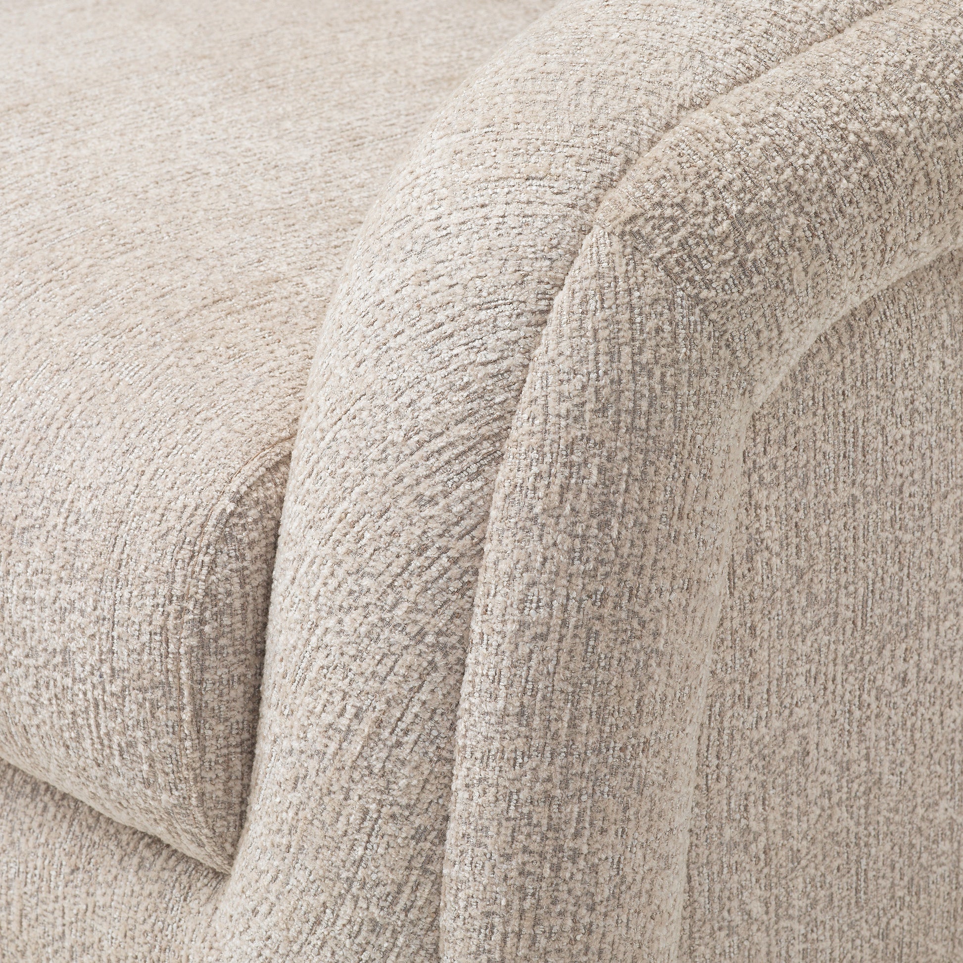 Gray Curved Lounge Chair Avenza | Eichholtz Miami