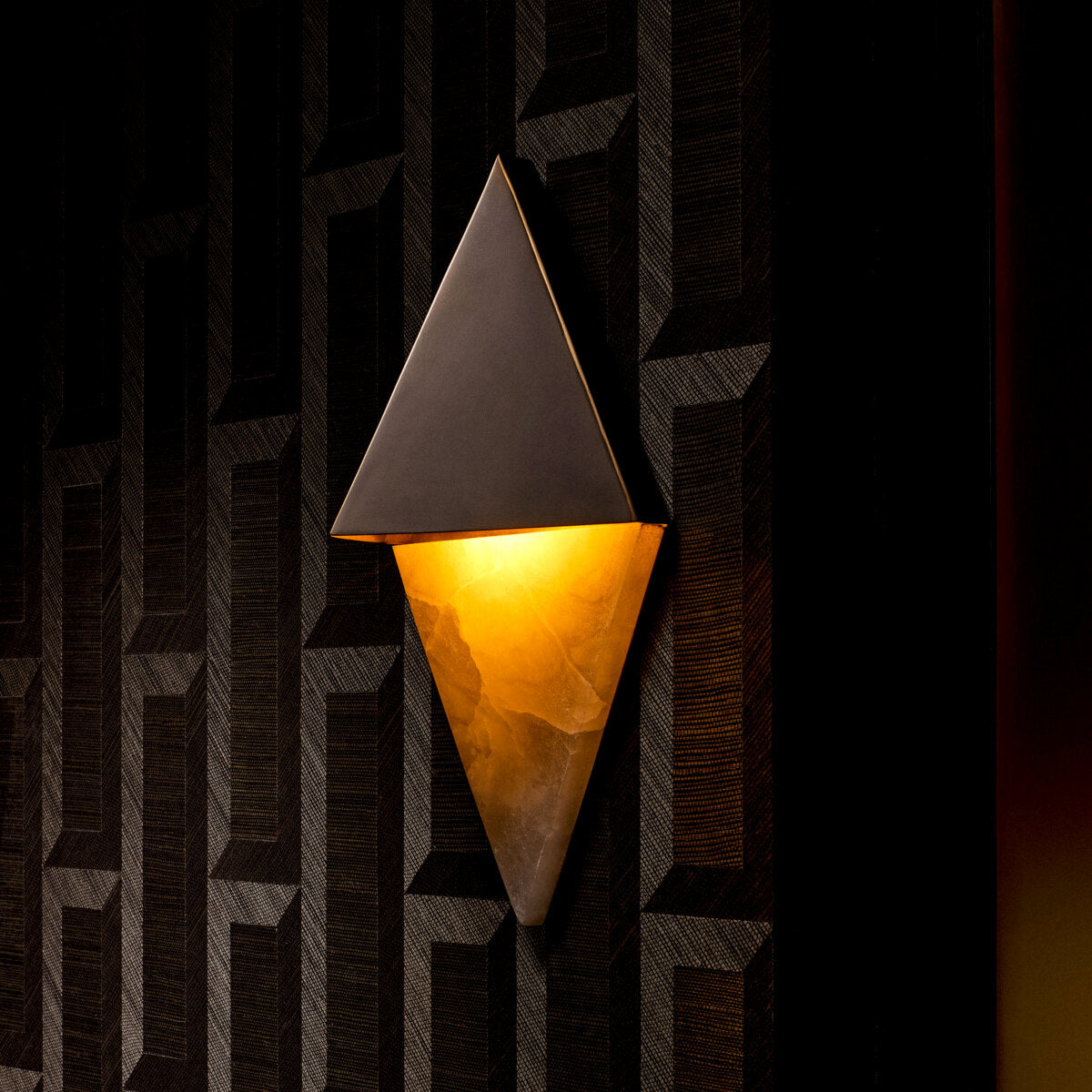 Bronze & Alabaster Wall Lamp Mirabeau | Eichholtz Miami