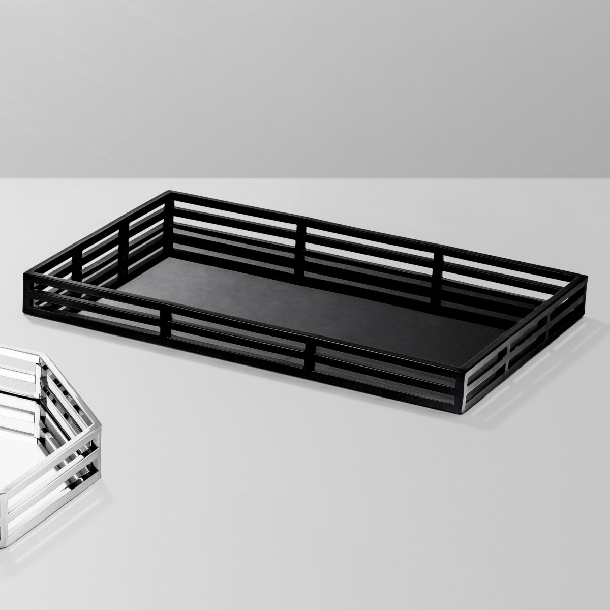 Black Glass Display Tray Giacomo | Eichholtz Miami