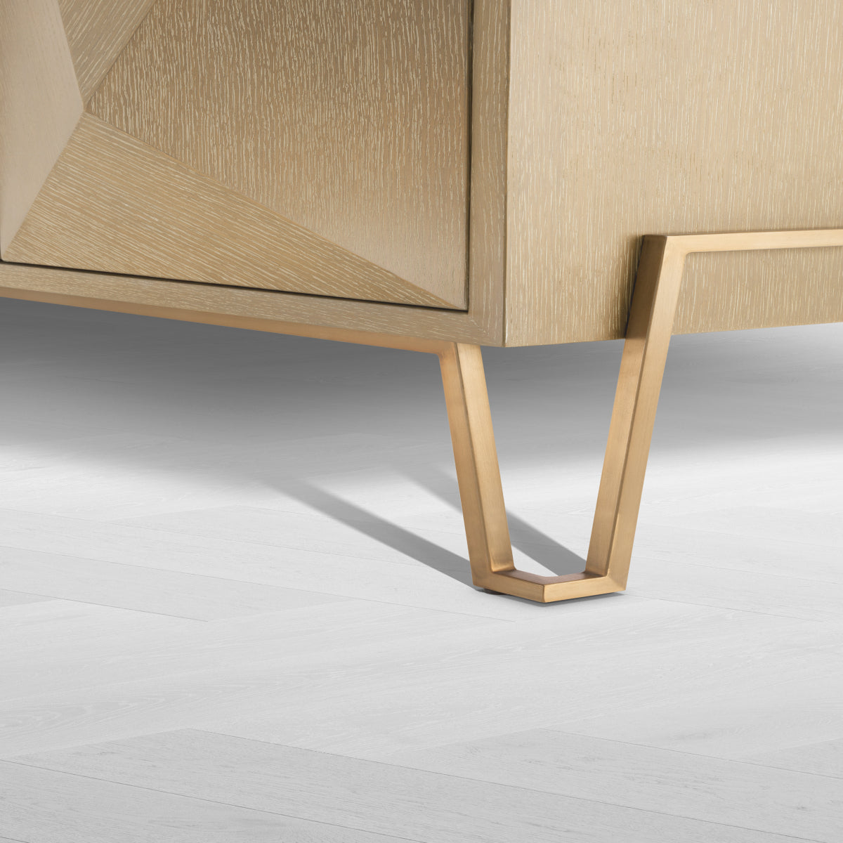 Modern Media Cabinet Highland | Eichholtz Miami