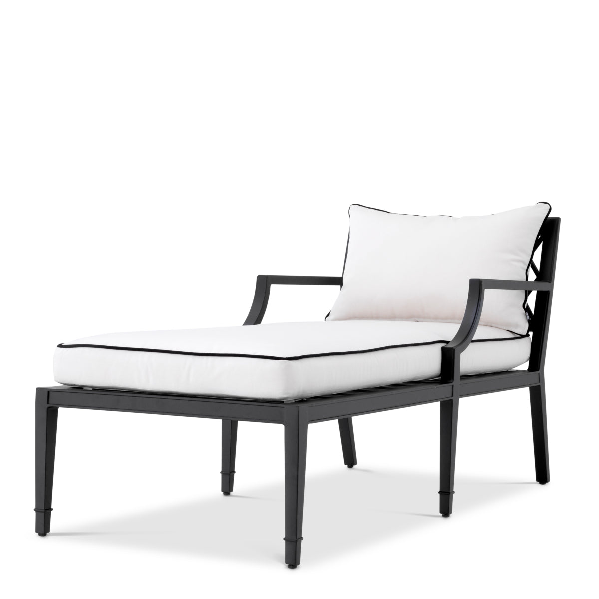 Outdoor Chaise Lounge Chair | Eichholtz Bella Vista | Eichholtzmiami.com