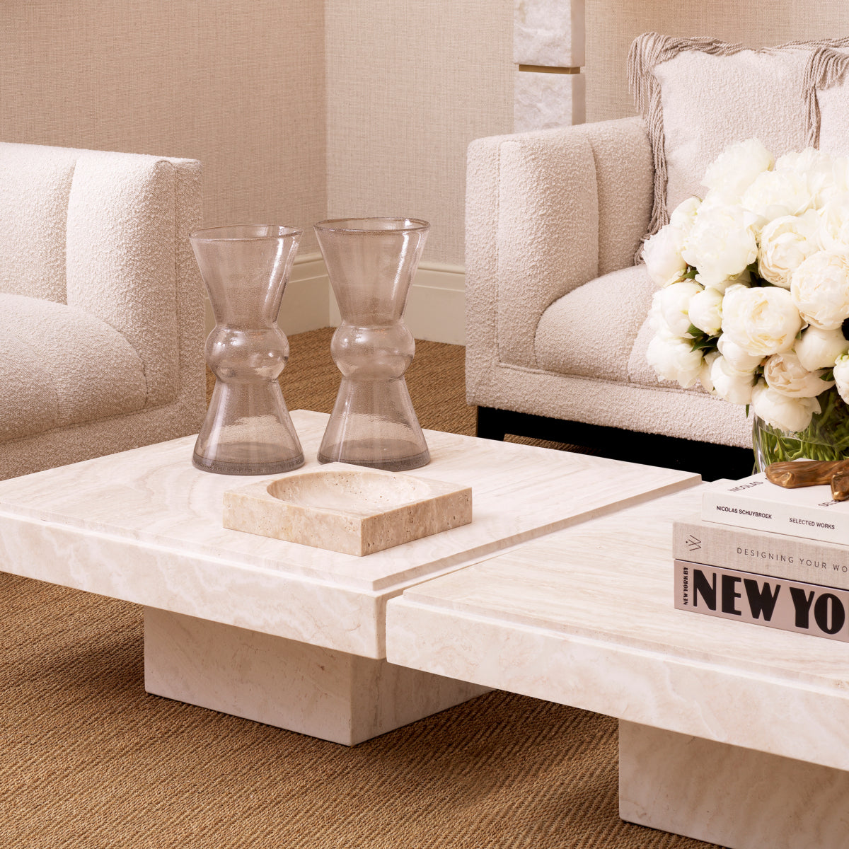 Sculptural Glass Vase Axa | Eichholtz Miami