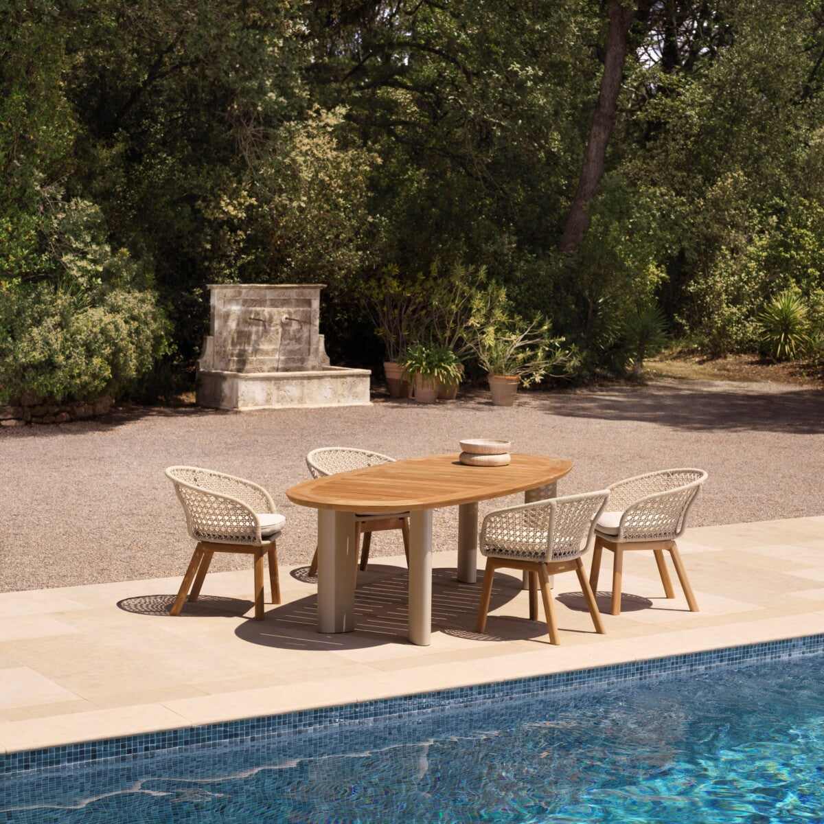 Outdoor Dining Table Free Form | Eichholtz Miami