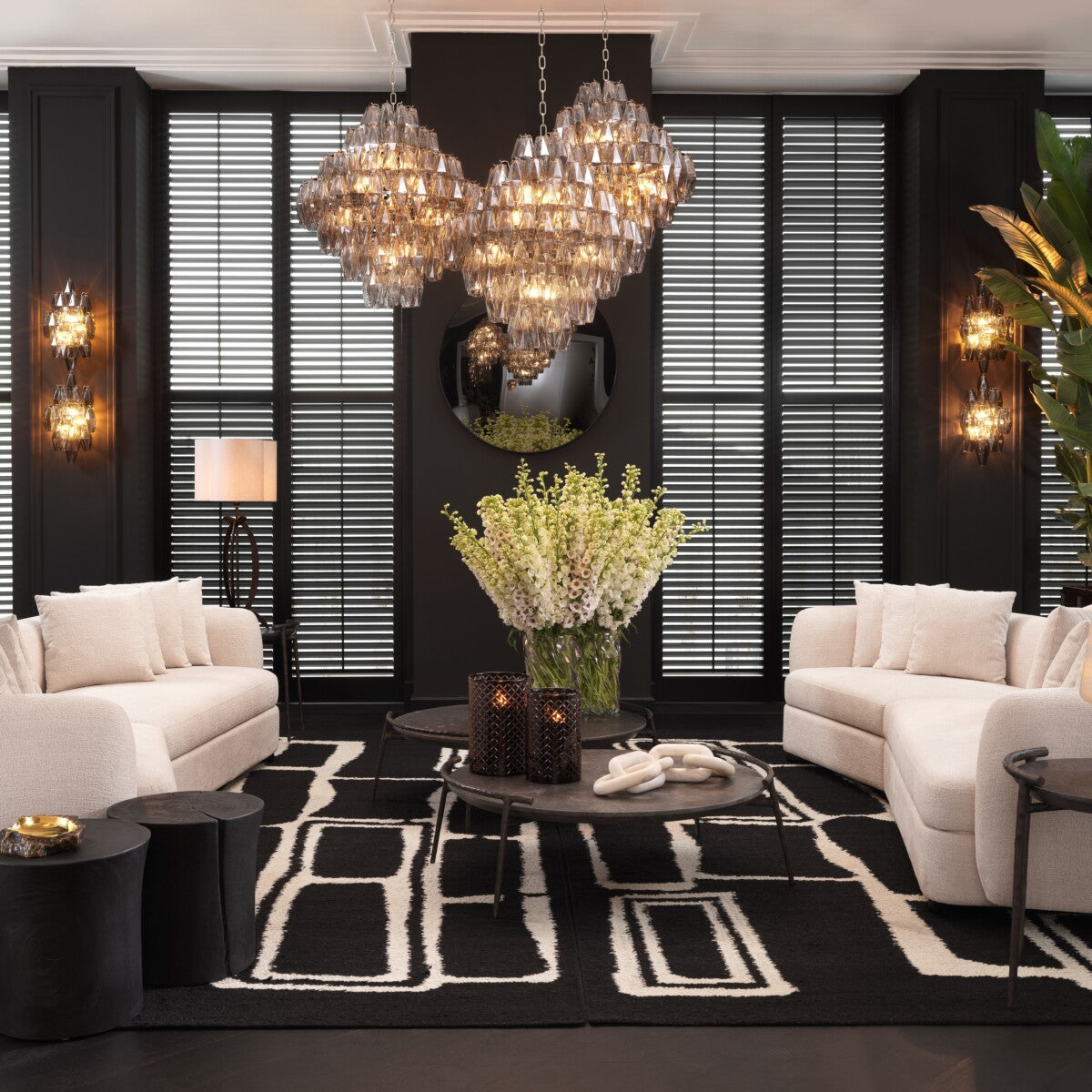 Geometric Patterned Wool Carpet 6'5" x 10' Vava | Eichholtz Miami