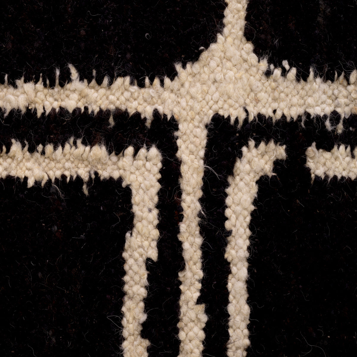 Geometric Patterned Wool Carpet 6'5" x 10' Vava | Eichholtz Miami