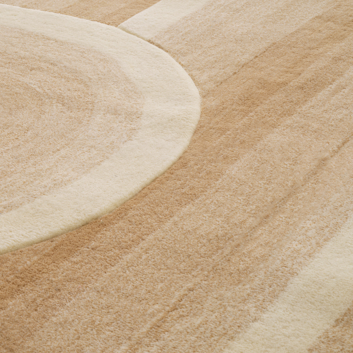 Beige Hand-Tufted Wool Carpet Marsala | Eichholtz Miami