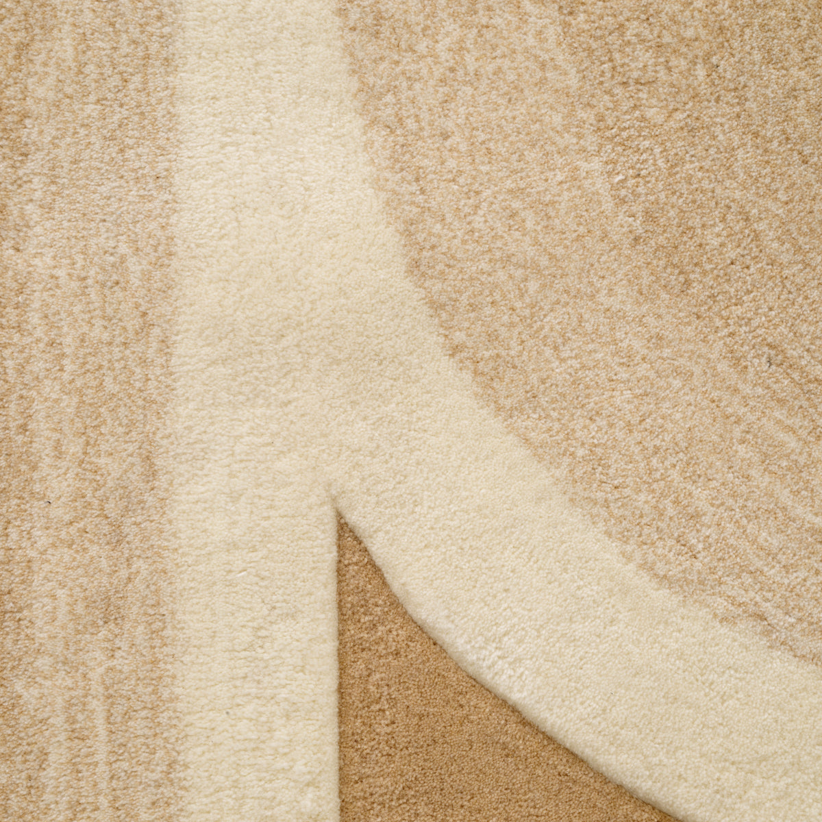 Beige Hand-Tufted Wool Carpet Marsala | Eichholtz Miami