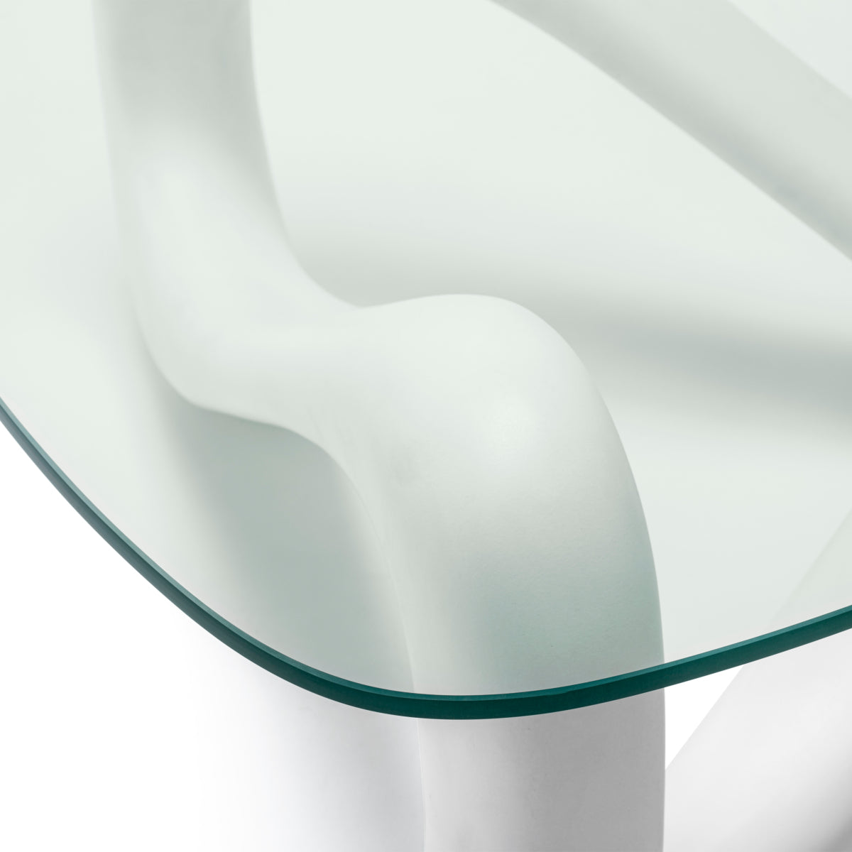 Off-White Sculptural Coffee Table Aventura | Eichholtz Miami