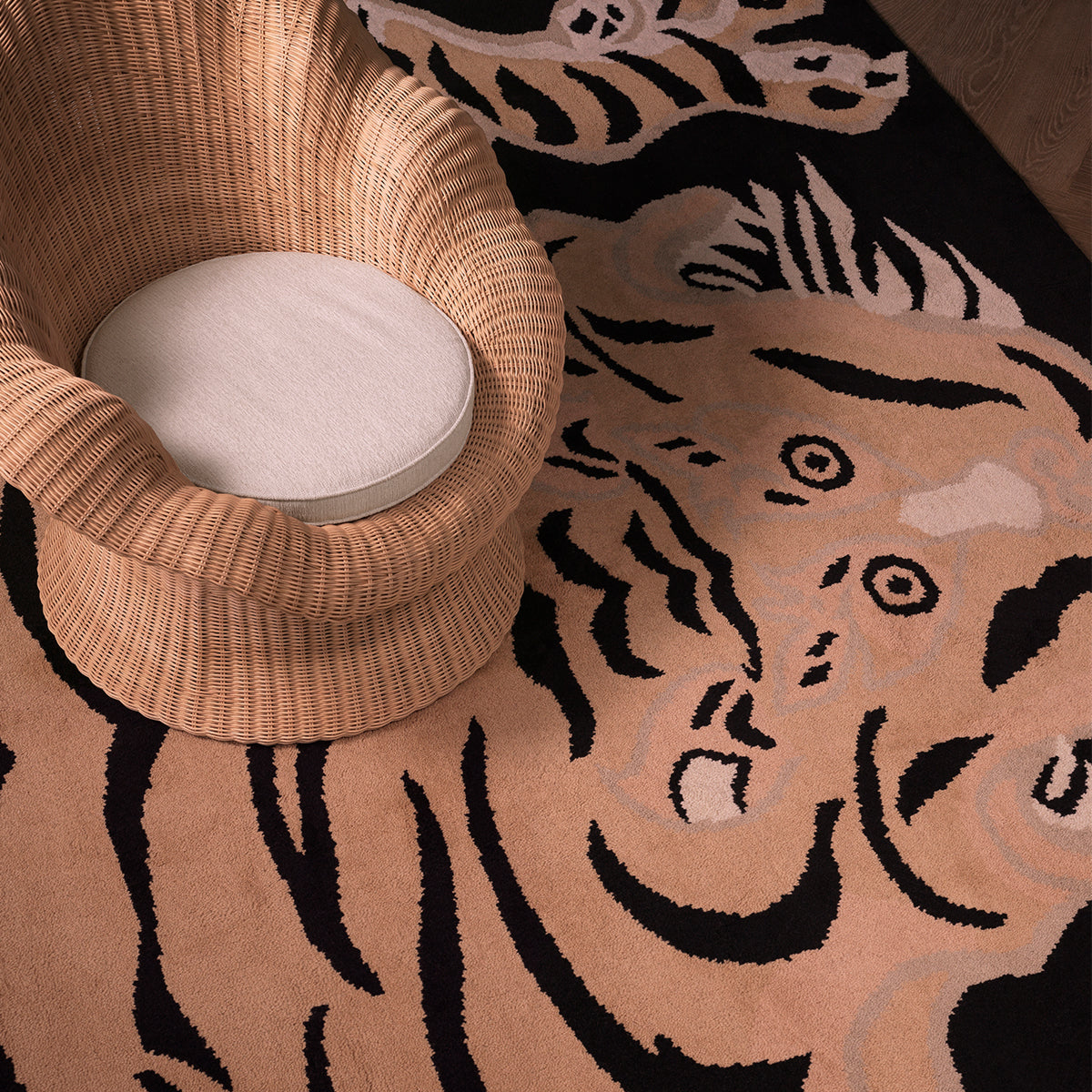 Orange Carpet 10' x 13' Zandria | Eichholtz Miami