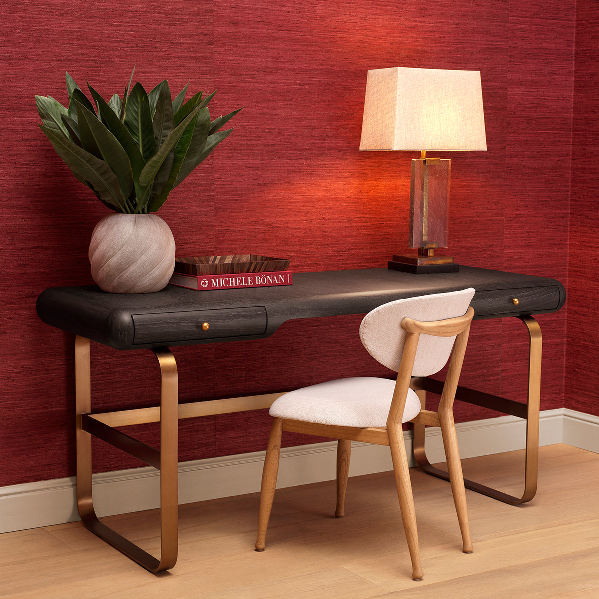 Frosted Sculptural Vase Sicilia | Eichholtz Miami