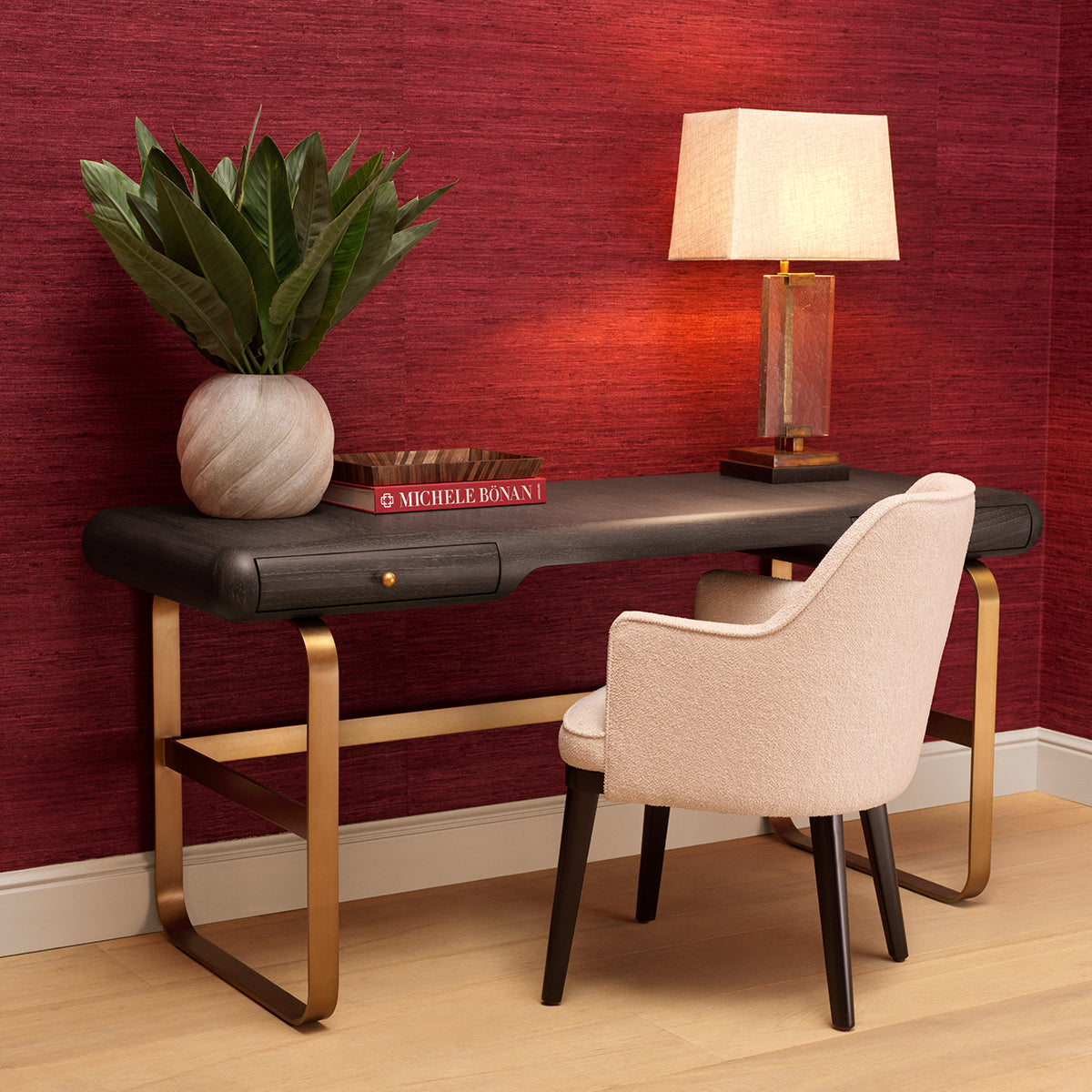 Frosted Sculptural Vase Sicilia | Eichholtz Miami