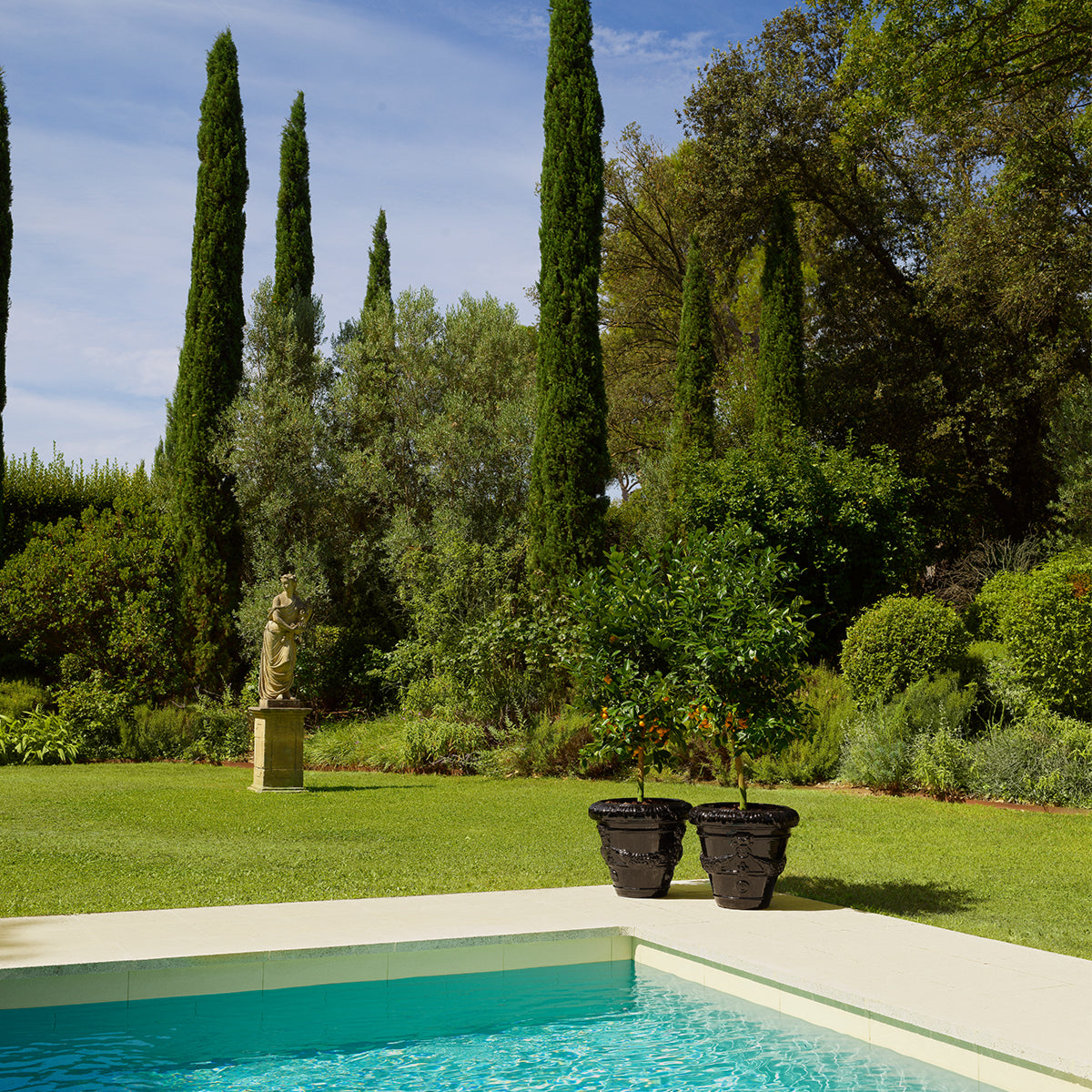 Ceramic Outdoor Planter Toulon | Eichholtz Miami