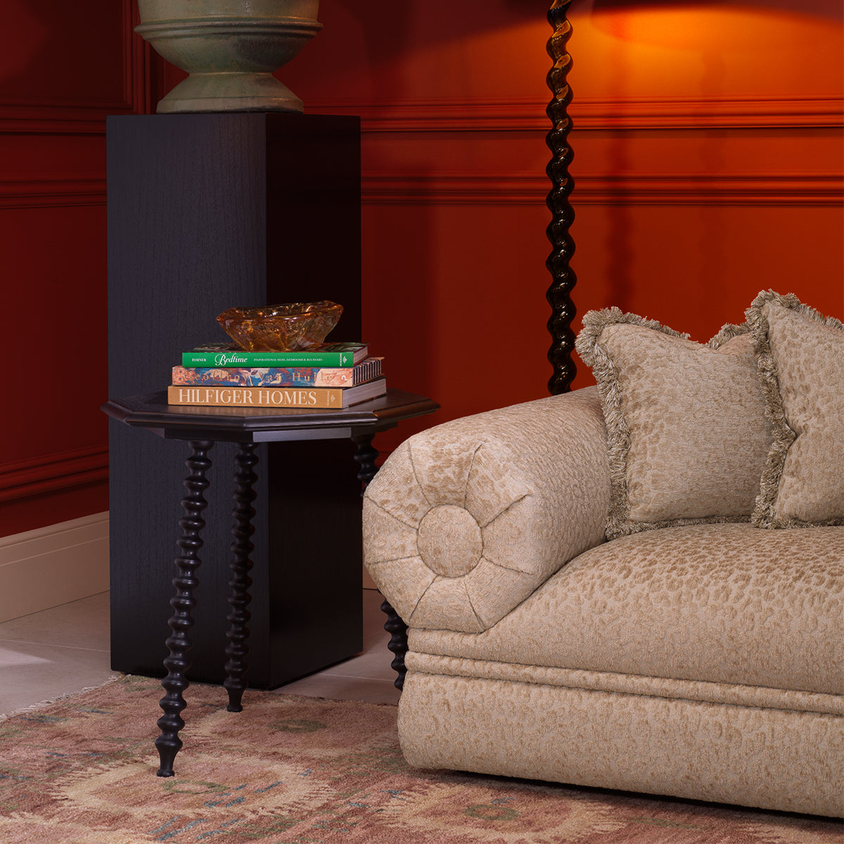 Black Mahogany Side Table Laredo | Eichholtz Miami