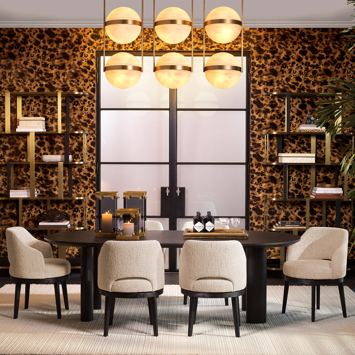 Ribbed Vintage Brass Tray Lenora | Eichholtz Miami