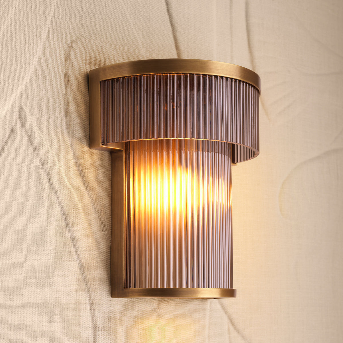 Ribbed Glass Wall Lamp Andromeda | Eichholtz Miami