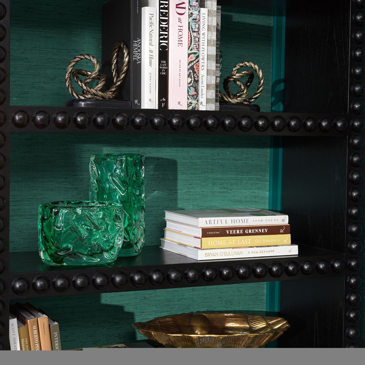 Green Hand-blown Glass Vase Avoir | Eichholtz Miami