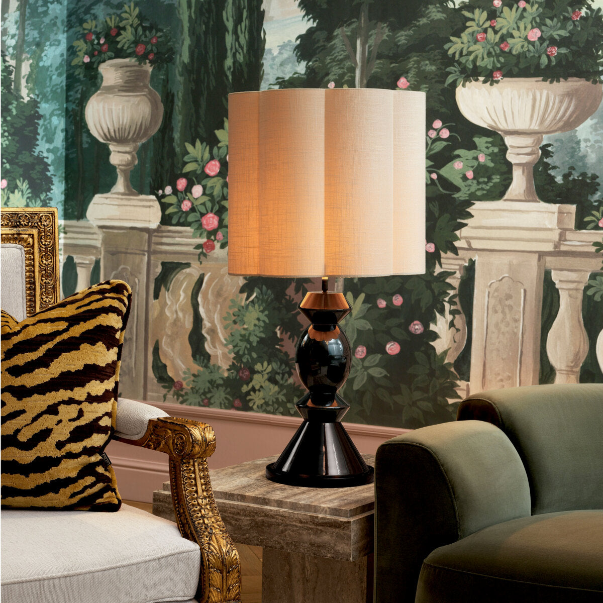 Linen Table Lamp Dionne | Eichholtz Miami