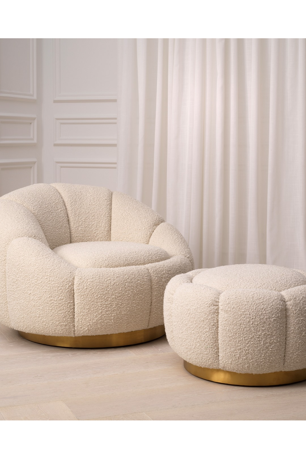 Boucle Swivel Chair Inger | Eichholtz Miami