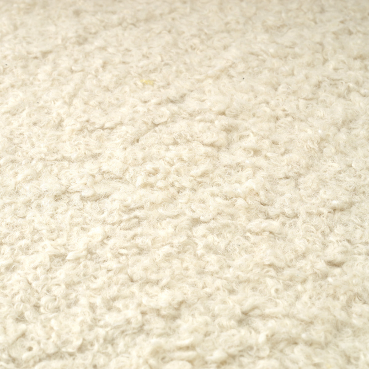 Shell-Shaped Swivel Chair Mirage | Eichholtz Miami