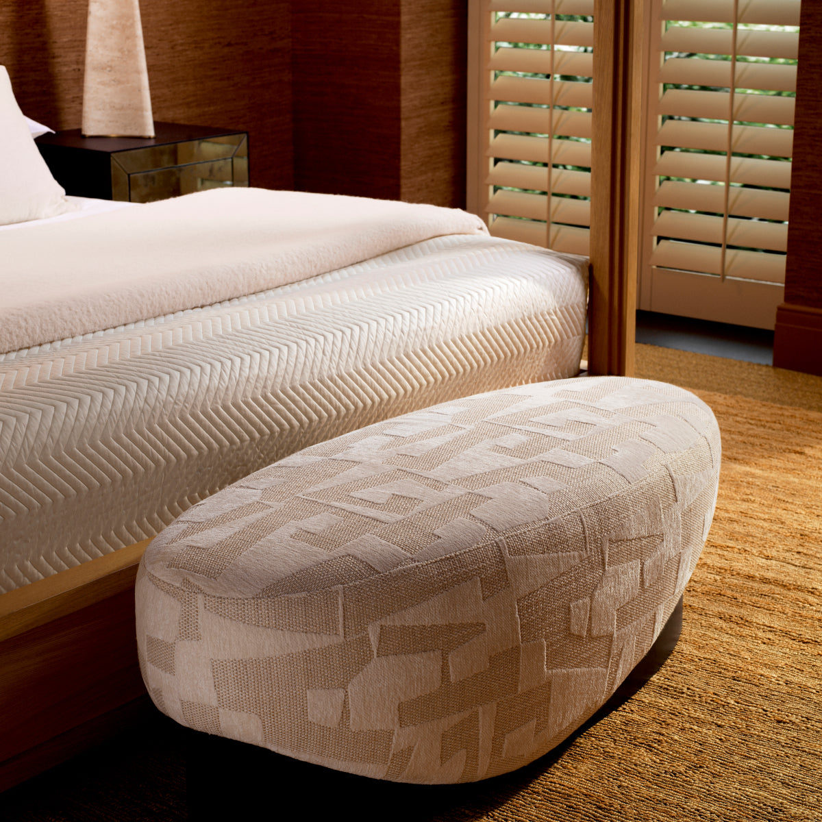 Brooklyn Sand Oval Bench Raymond | Eichholtz Miami