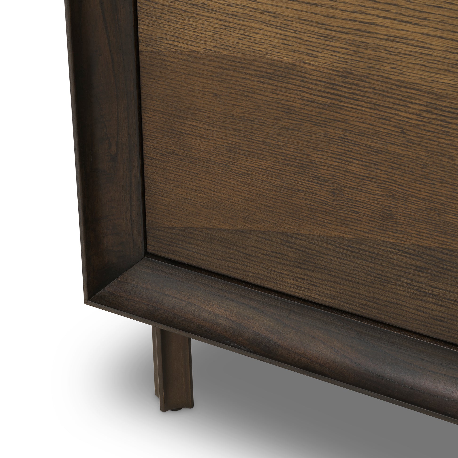 Brown Oak Dresser Chinnery | Eichholtz Miami